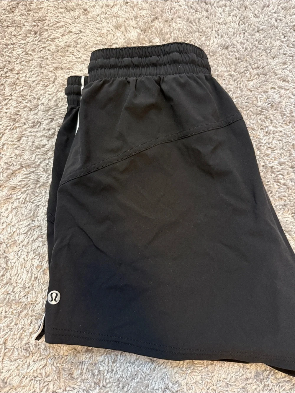 Lululemon Court Rival - Picture 3 of 3